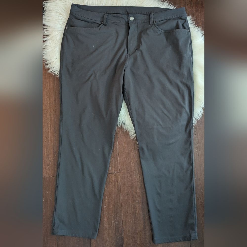 Lululemon ABC PANTS Dark Gray Black size 40